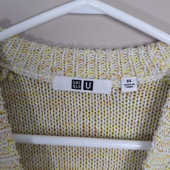 Uniqlo Yellow and White Crew Neck Sweater - Picture 4 of 6